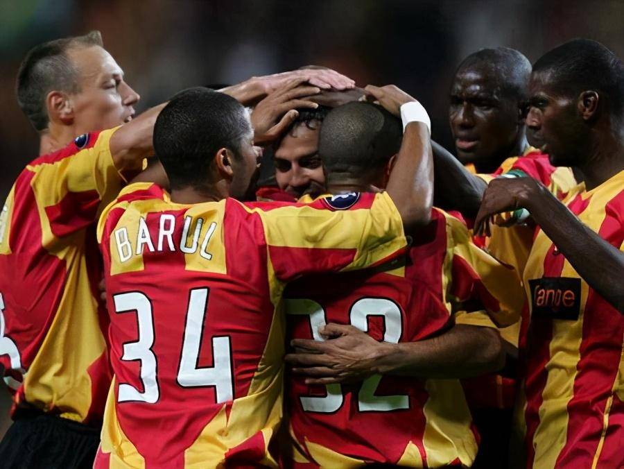  法甲揭幕战爆冷，升班马掀翻传统劲旅克莱蒙  